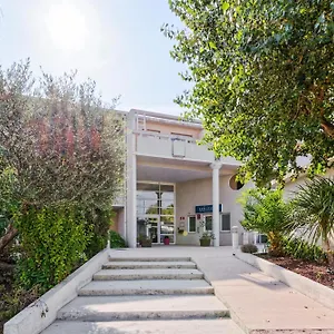 https://appart-city-six-fours-les-plages.fr-provencehotel.com